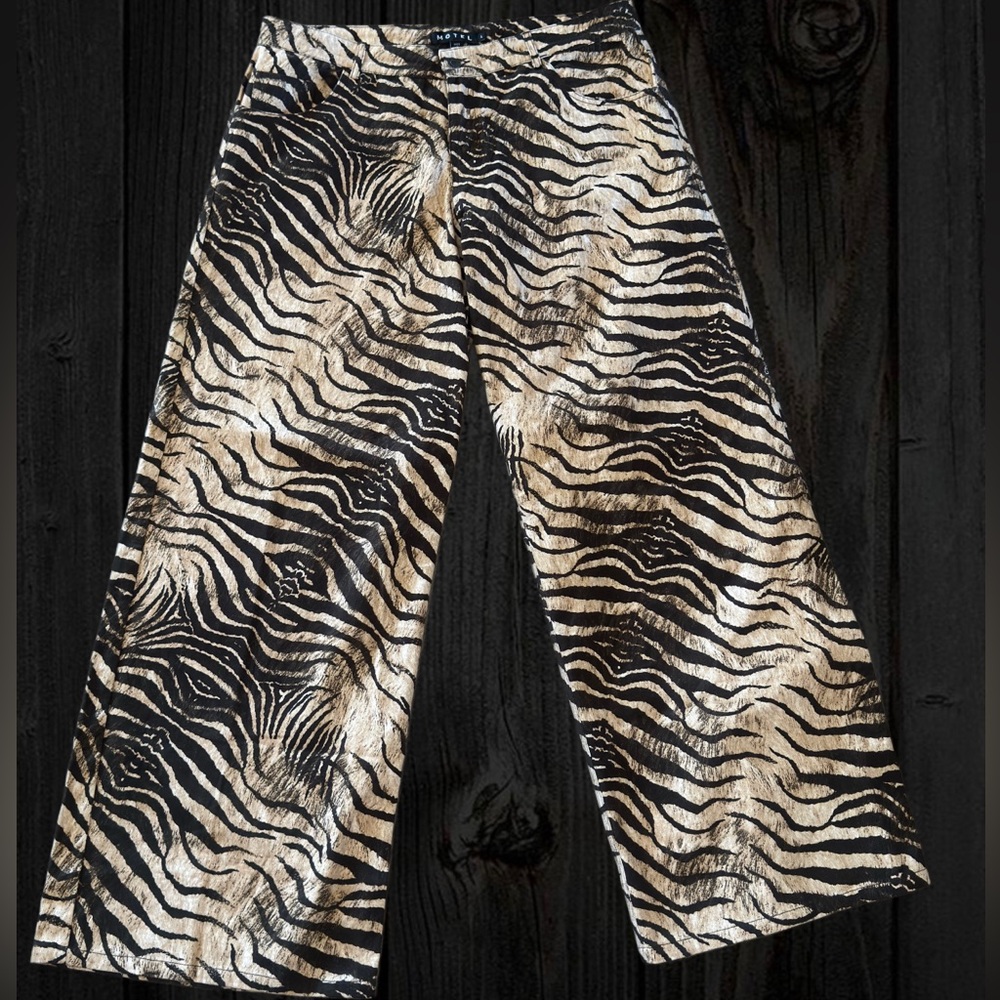 Princess Polly Low Rise Baggy Tiger Jean
